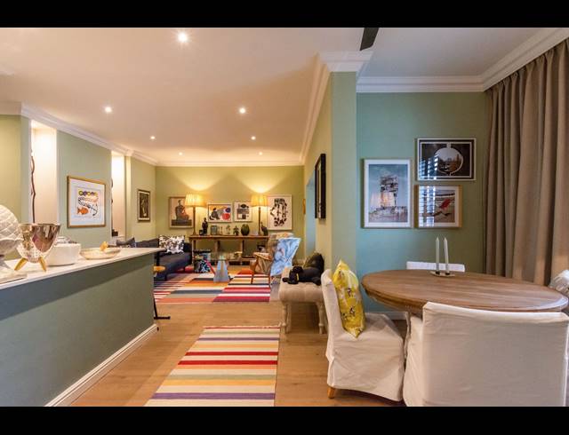 2 BEDROOM APARTMENT TO LET IN SEA POINT